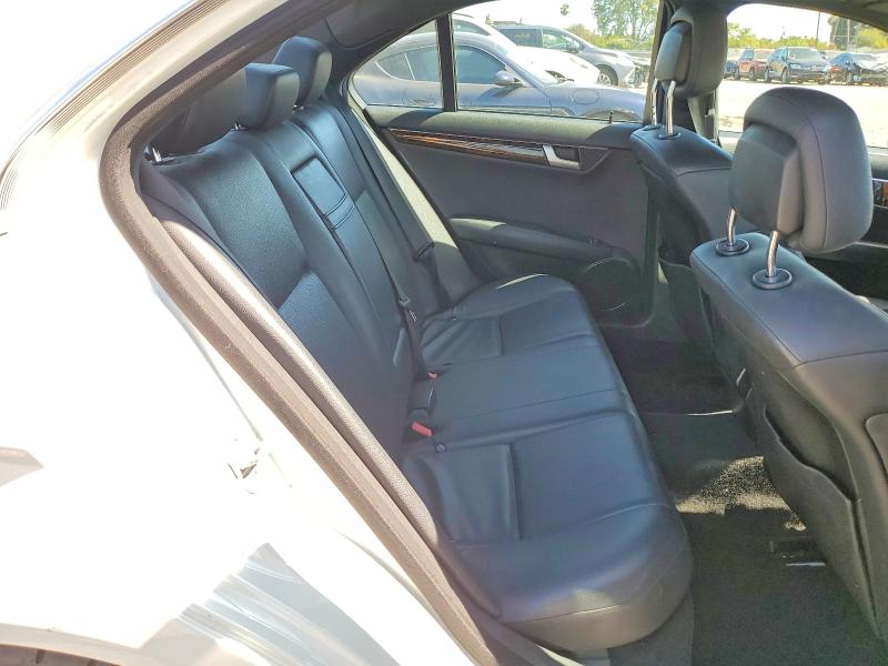 Продажа на аукционе авто 2012 Mercedes-benz C, vin: WDDGF4HB9CA602510, номер лота: 60901576