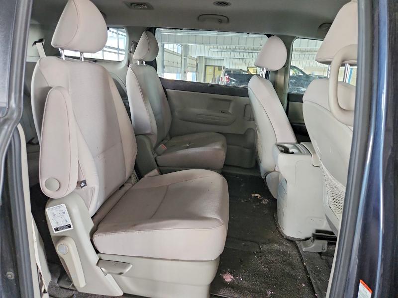 59916356 :رقم المزاد ، KNDMB5C18G6134453 vin ، 2016 Kia Sedona مزاد بيع