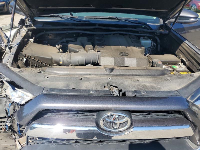 60960396 :رقم المزاد ، JTEBU5JR0J5574797 vin ، 2018 Toyota 4runner مزاد بيع