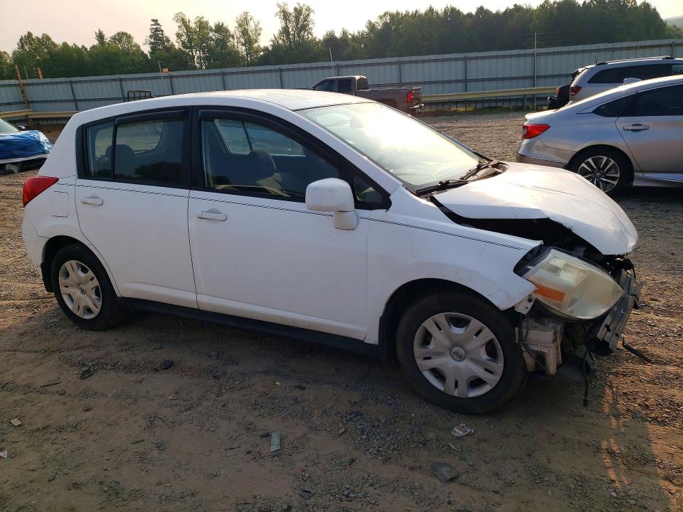 61577586 :رقم المزاد ، 3N1BC1CP4AL414467 vin ، 2010 Nissan Versa مزاد بيع