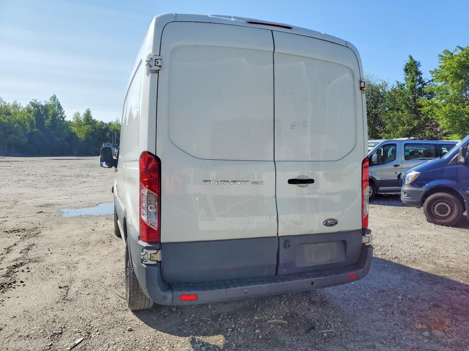 Продажа на аукционе авто 2016 Ford Transit, vin: 1FTYR1CM2GKA05647, номер лота: 70004276
