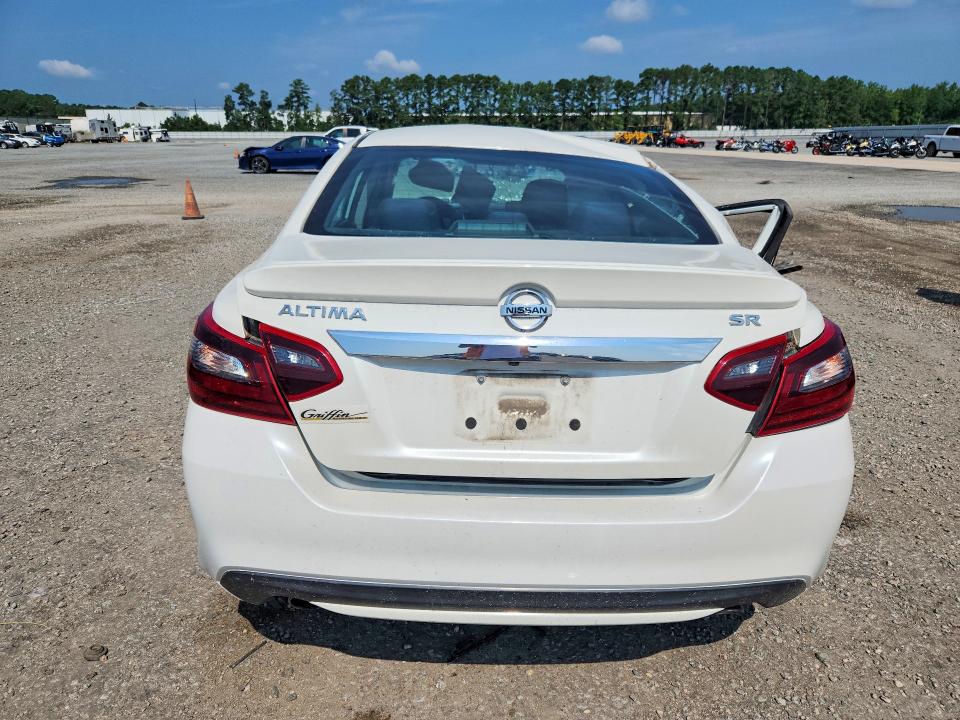 63043726 :رقم المزاد ، 1N4AL3AP7JC109862 vin ، 2018 Nissan Altima مزاد بيع