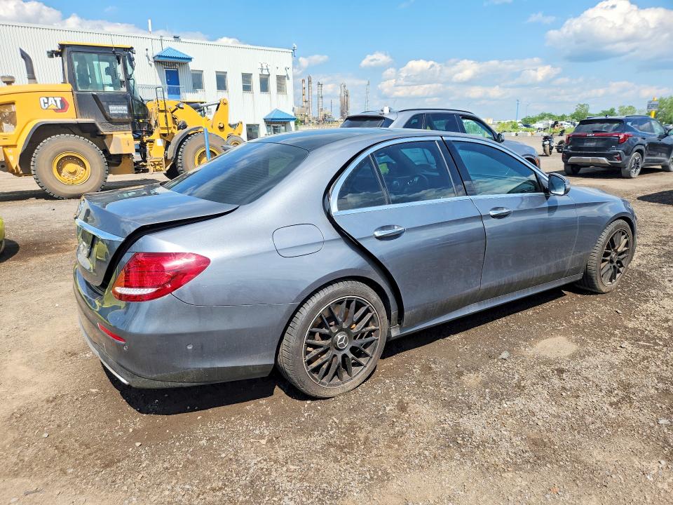 58824486 :رقم المزاد ، WDDZF6GB3HA230112 vin ، 2017 Mercedes-benz E مزاد بيع