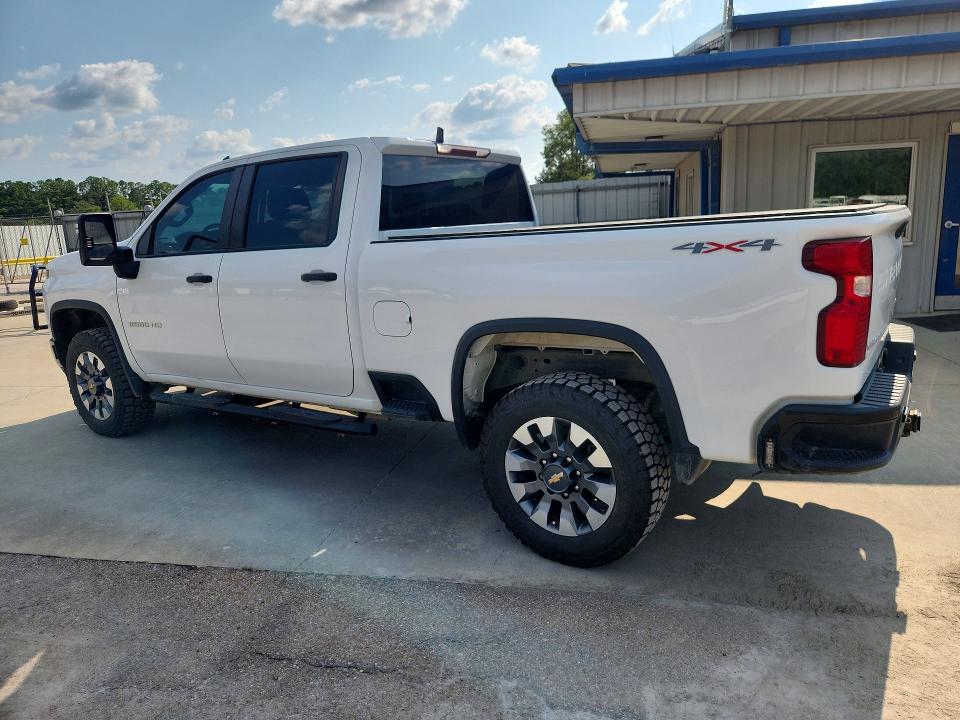 Продажа на аукционе авто 2022 Chevrolet Silverado, vin: 2GC1YME78N1231878, номер лота: 61356786