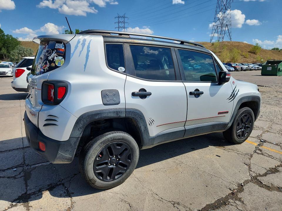 61947726 :رقم المزاد ، ZACCJBCB8JPG74377 vin ، 2018 Jeep Renegade مزاد بيع