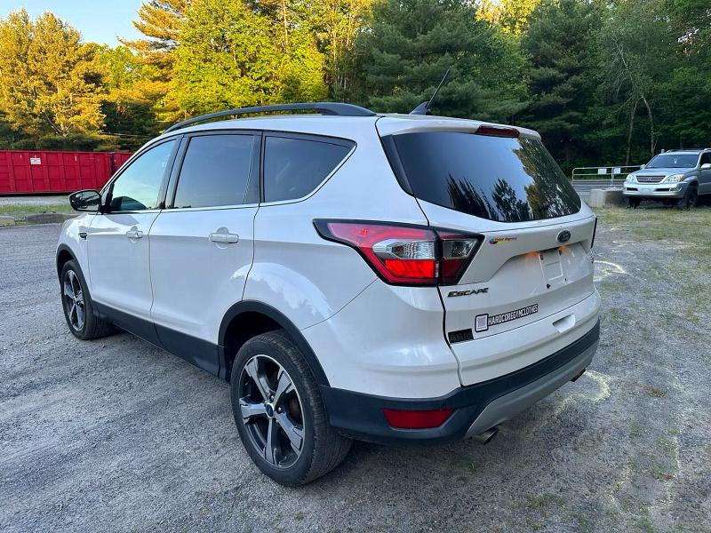 62356576 :رقم المزاد ، 1FMCU9HD0JUA68382 vin ، 2018 Ford Escape مزاد بيع