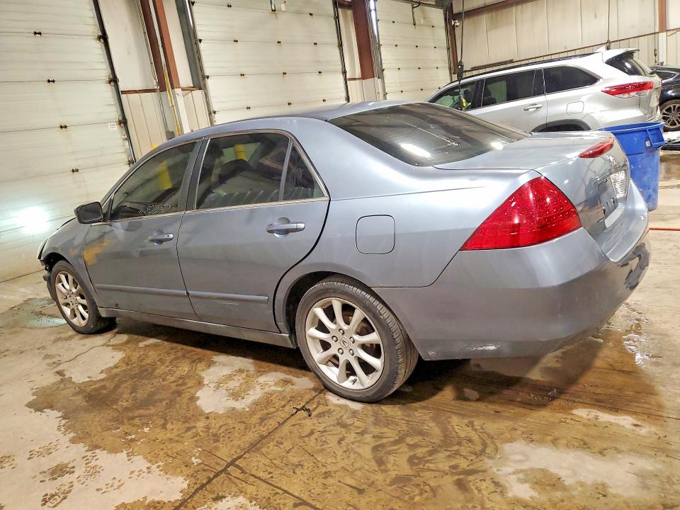 60394186 :رقم المزاد ، 1HGCM56477A141484 vin ، 2007 Honda Accord مزاد بيع