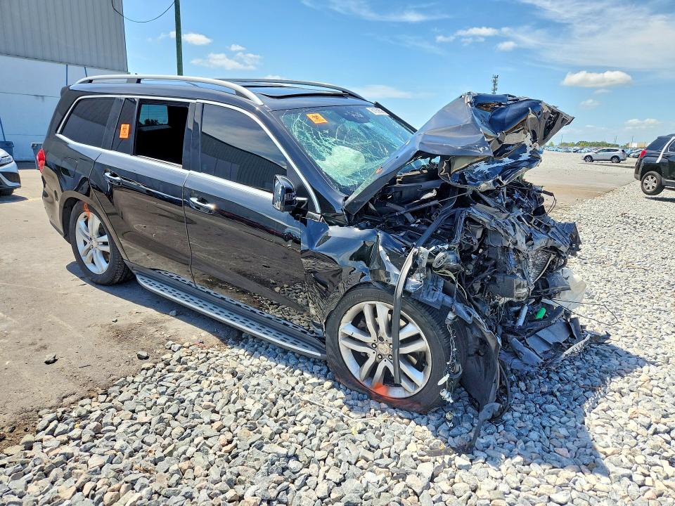 61939896 :رقم المزاد ، 4JGDF6EE6HA797590 vin ، 2017 Mercedes-benz Gls مزاد بيع