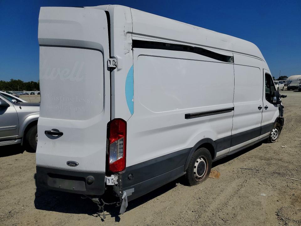 57219106 :رقم المزاد ، 1FTBR3X83NKA53511 vin ، 2022 Ford Transit مزاد بيع