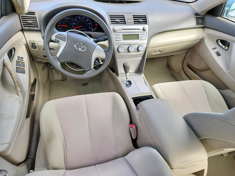 60000646 :رقم المزاد ، 4T1BF3EK8AU571101 vin ، 2010 Toyota Camry مزاد بيع