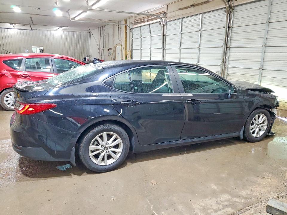 62407596 :رقم المزاد ، 4T1DAACK5SU010371 vin ، 2025 Toyota Camry مزاد بيع