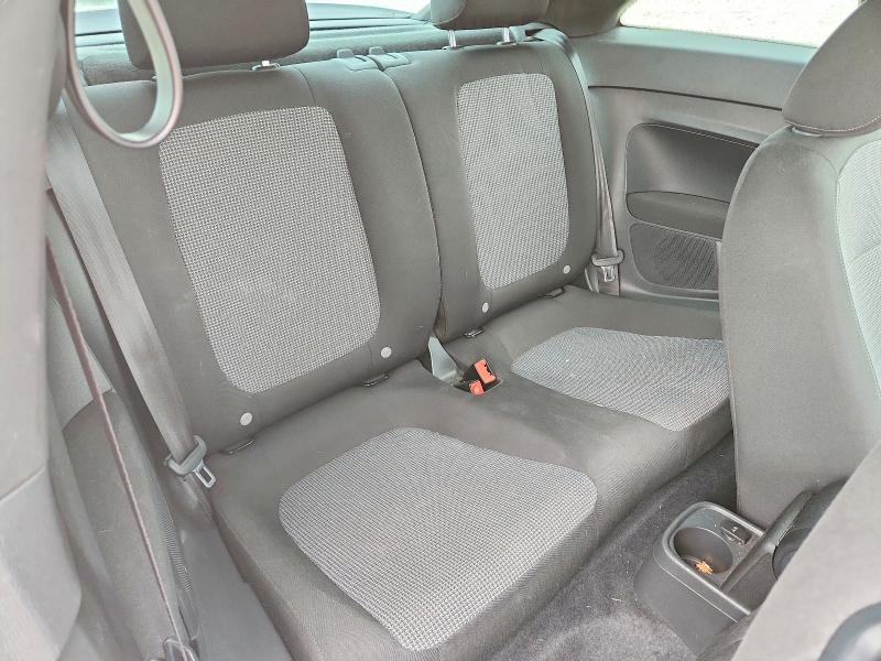 60526526 :رقم المزاد ، 3VWF17ATXHM610700 vin ، 2017 Volkswagen Beetle مزاد بيع