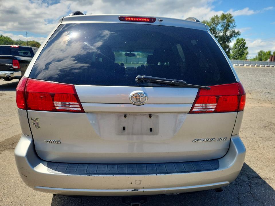 61099216 :رقم المزاد ، 5TDZA22C65S319074 vin ، 2005 Toyota Sienna مزاد بيع