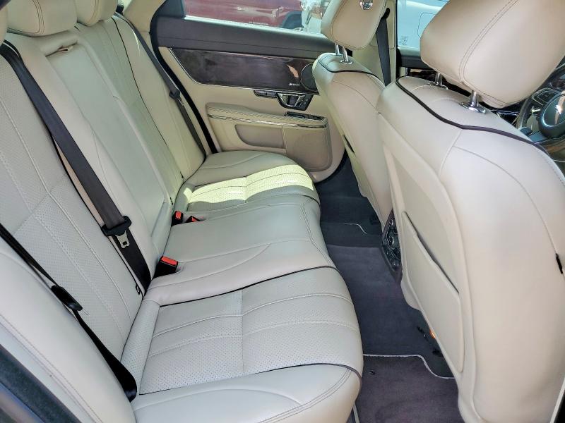 Продажа на аукционе авто 2015 Jaguar Xj, vin: SAJWJ1CD5F8V74908, номер лота: 61026876