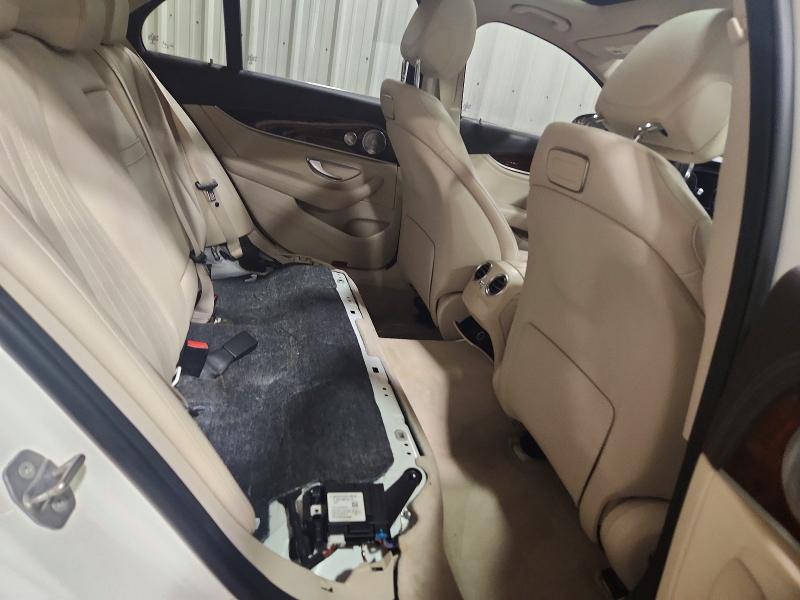 60497186 :رقم المزاد ، WDDZF4KB6JA392396 vin ، 2018 Mercedes-benz E مزاد بيع