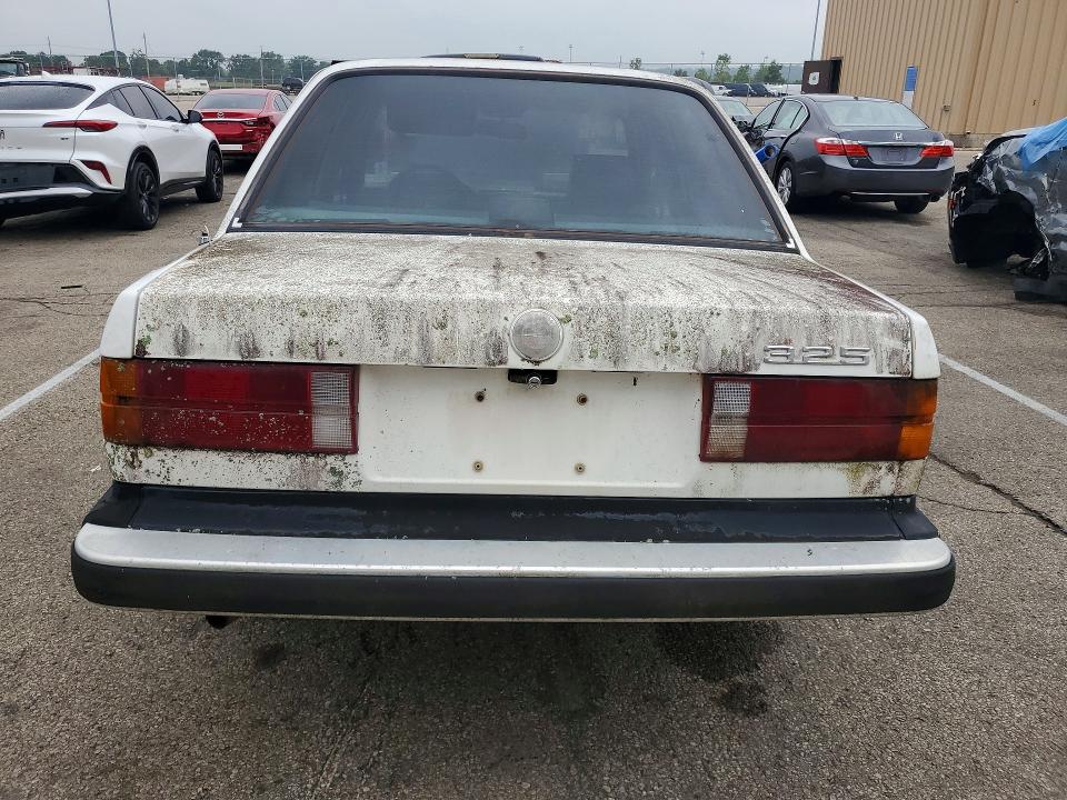 1986 Bmw 325 მანქანა იყიდება აუქციონზე, vin: WBAAE6409G0704997, აუქციონის ნომერი: 62582516
