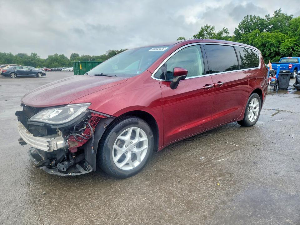 62522476 :رقم المزاد ، 2C4RC1BG7HR841328 vin ، 2017 Chrysler Pacifica مزاد بيع