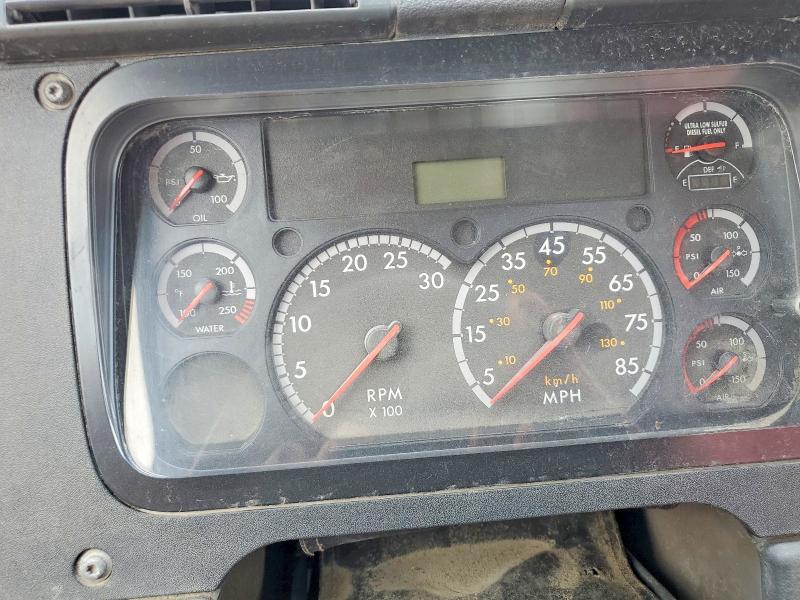 2014 Freightliner Cascadia მანქანა იყიდება აუქციონზე, vin: 3AKJGEDV3ESFR0607, აუქციონის ნომერი: 62533366