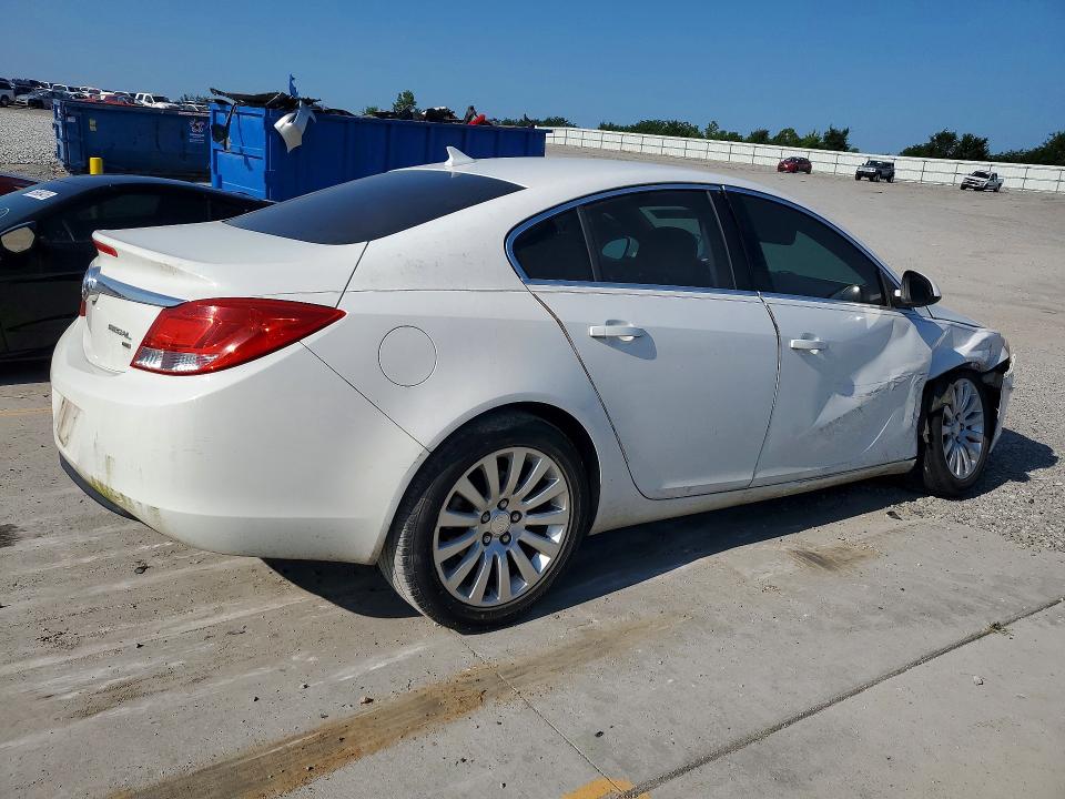 59811406 :رقم المزاد ، W04GP5EC0B1012988 vin ، 2011 Buick Regal مزاد بيع