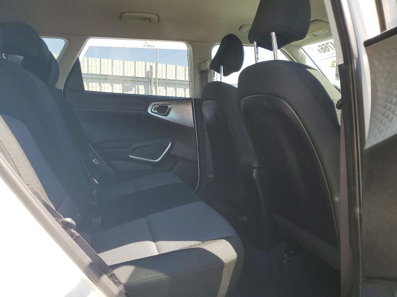 63024766 :رقم المزاد ، KNDJ23AU1P7888812 vin ، 2023 Kia Soul مزاد بيع