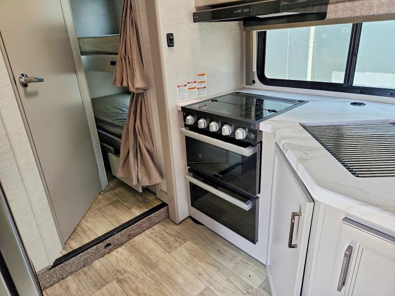 Продаж на аукціоні авто 2025 Ford Chateau, vin: 1FDXE4FN3SDD07065, номер лоту: 59318806