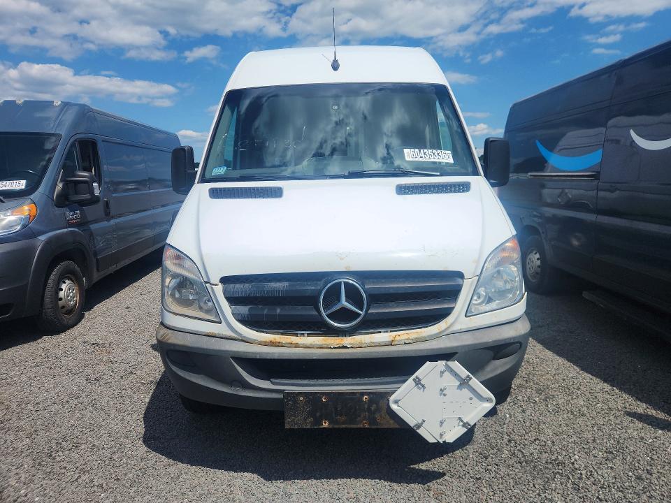 2011 Mercedes-benz Sprinter მანქანა იყიდება აუქციონზე, vin: WD3PE8CB4B5606056, აუქციონის ნომერი: 60435336