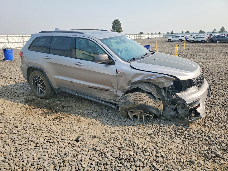 62160856 :رقم المزاد ، 1C4RJFLG7HC612609 vin ، 2017 Jeep Grand Cherokee مزاد بيع