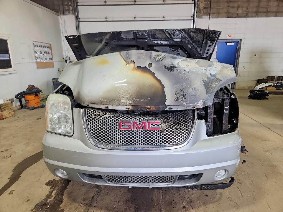 2012 Gmc Yukon Xl მანქანა იყიდება აუქციონზე, vin: 1GKS2MEF2CR275364, აუქციონის ნომერი: 63147216