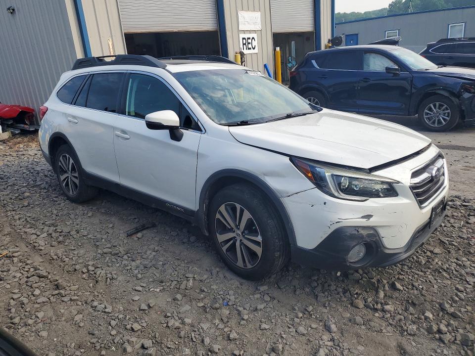 61375616 :رقم المزاد ، 4S4BSANCXJ3366393 vin ، 2018 Subaru Outback مزاد بيع