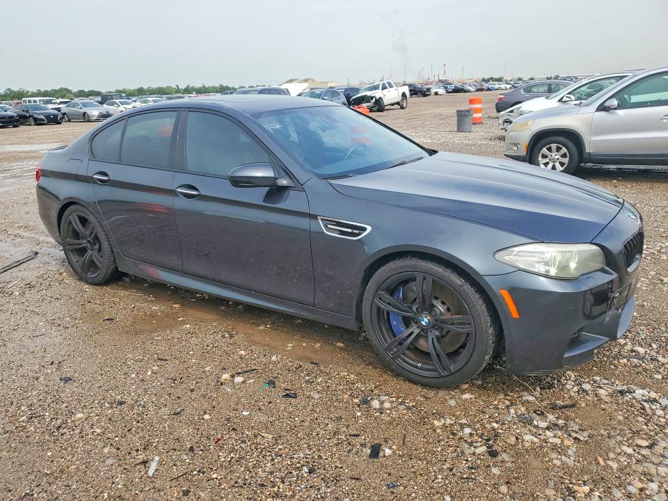 60827926 :رقم المزاد ، WBSFV9C55GD595740 vin ، 2016 Bmw M5 مزاد بيع