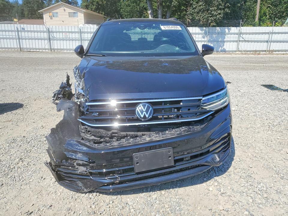 Продажа на аукционе авто 2024 Volkswagen Tiguan, vin: 3VV8B7AXXRM180391, номер лота: 61054006