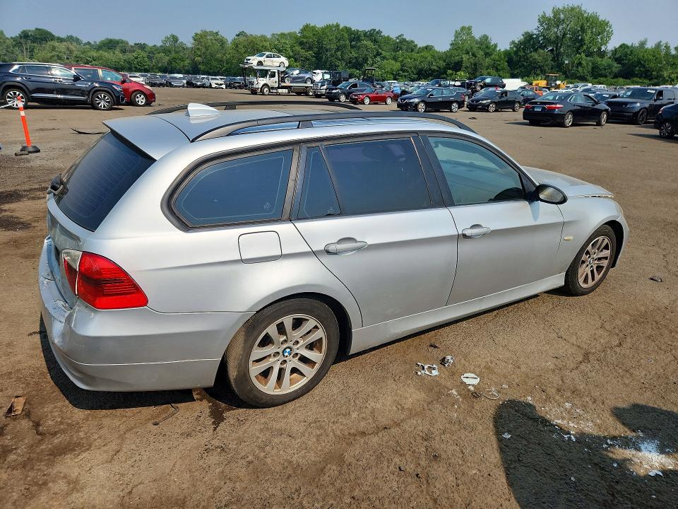 Продажа на аукционе авто 2007 Bmw 328, vin: WBAVT73517FZ35724, номер лота: 61091976