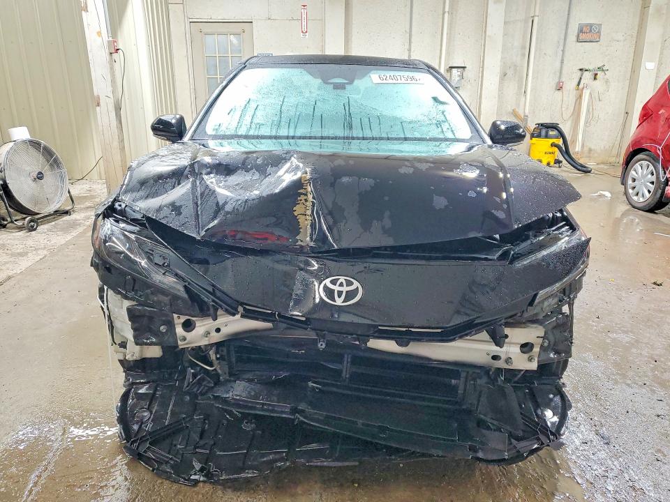 62407596 :رقم المزاد ، 4T1DAACK5SU010371 vin ، 2025 Toyota Camry مزاد بيع