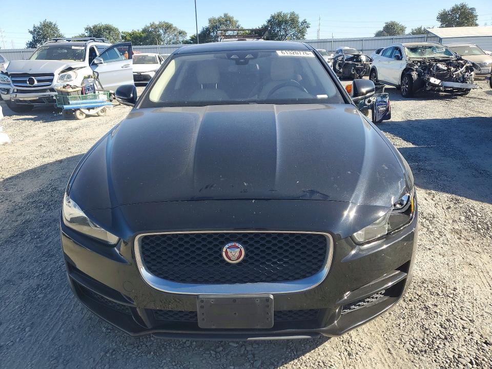 Auction sale of the 2017 Jaguar Xe, vin: SAJAR4BG6HA976593, lot number: 61320776