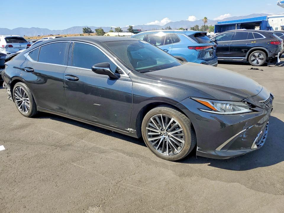 2024 Lexus Es 300h მანქანა იყიდება აუქციონზე, vin: 58ADA1C16RU039050, აუქციონის ნომერი: 61049706