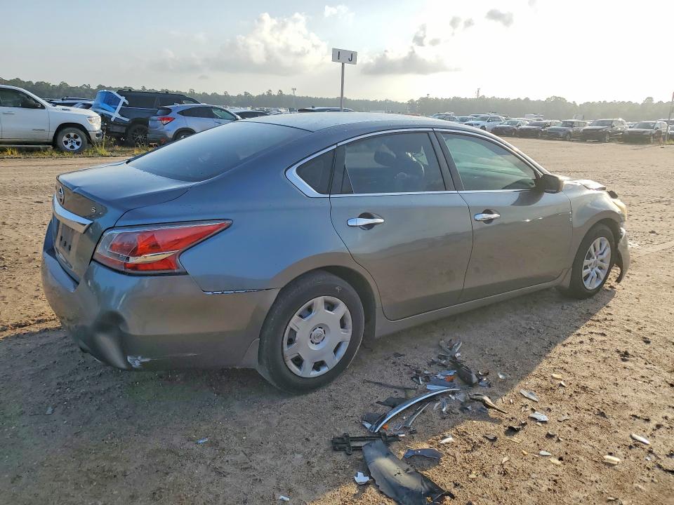 62445756 :رقم المزاد ، 1N4AL3AP5FN884687 vin ، 2015 Nissan Altima مزاد بيع