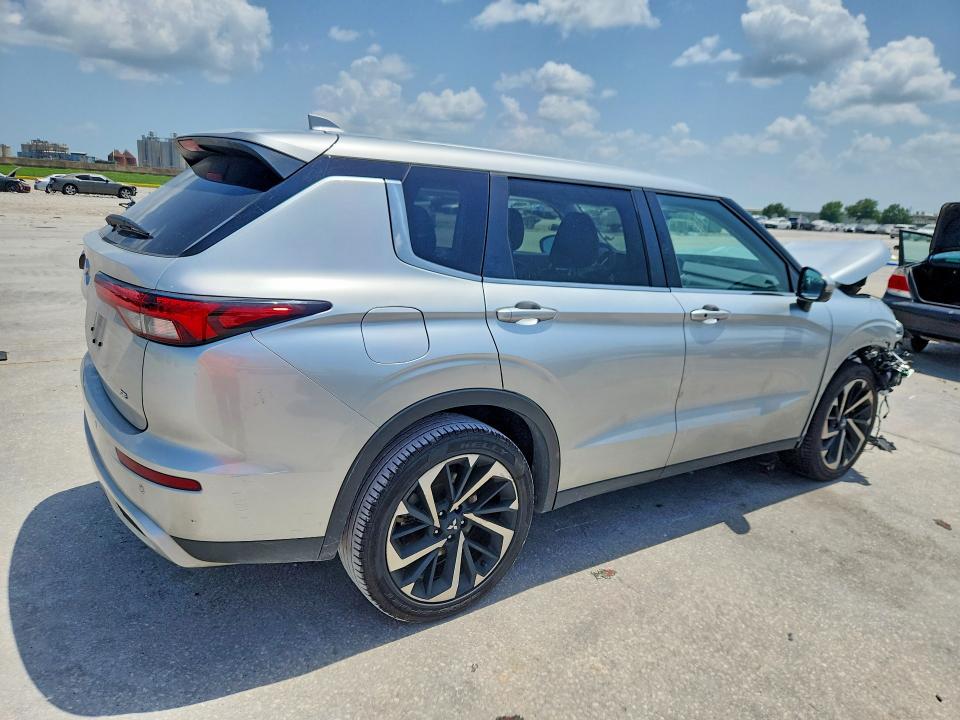61875606 :رقم المزاد ، JA4J3VA8XRZ082805 vin ، 2024 Mitsubishi Outlander مزاد بيع