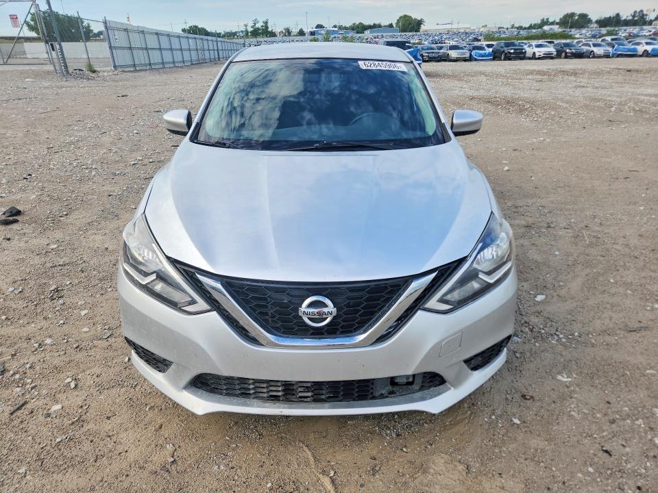 62845906 :رقم المزاد ، 3N1AB7AP5JY278437 vin ، 2018 Nissan Sentra مزاد بيع