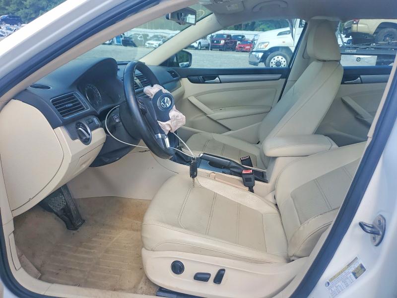61296596 :رقم المزاد ، 1VWBN7A36EC052599 vin ، 2014 Volkswagen Passat مزاد بيع