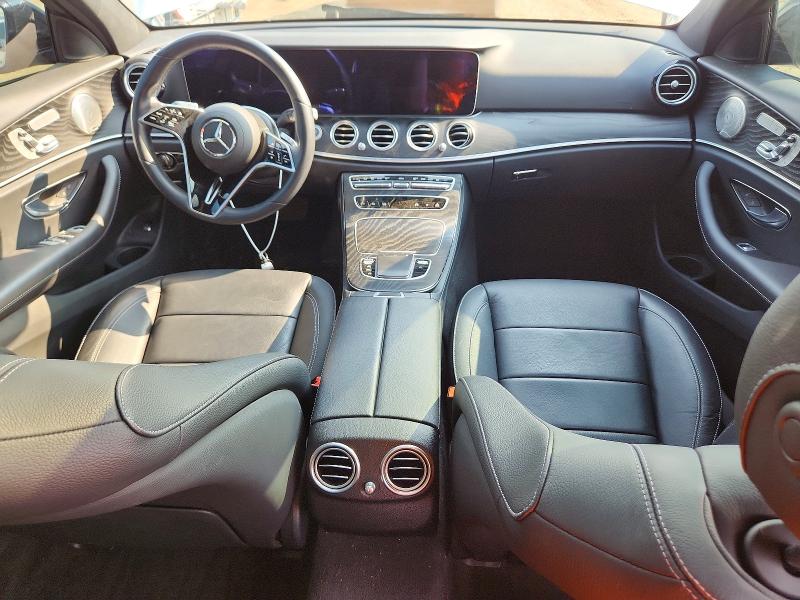 61610686 :رقم المزاد ، W1KZF8EB8NB071589 vin ، 2022 Mercedes-benz E مزاد بيع