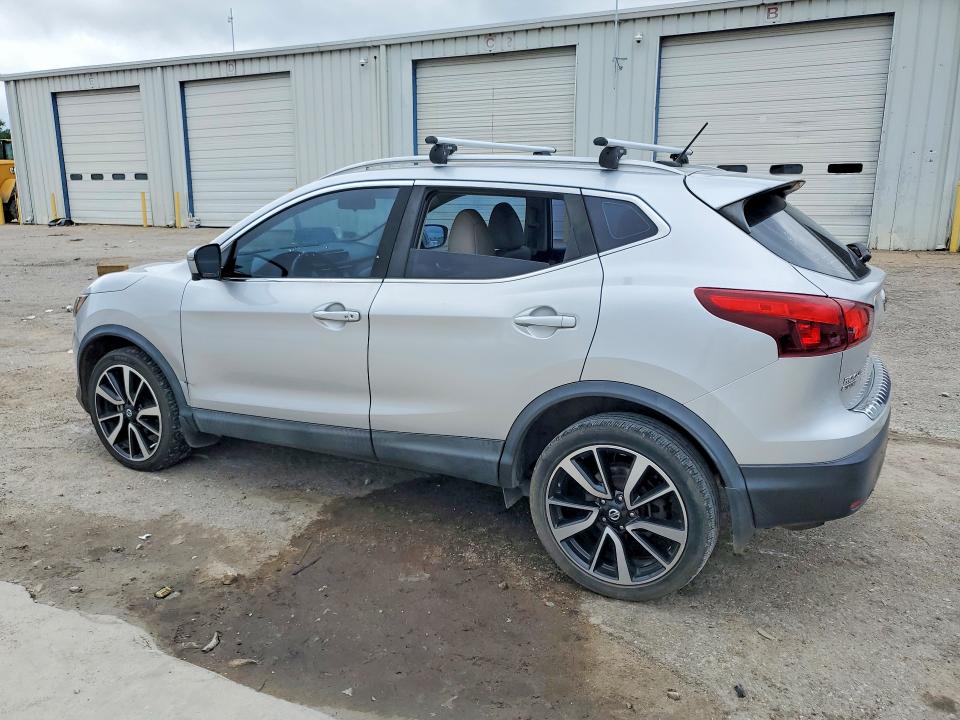 2018 Nissan Rogue Sport მანქანა იყიდება აუქციონზე, vin: JN1BJ1CP8JW195495, აუქციონის ნომერი: 61109636