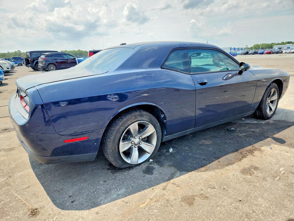 62892396 :رقم المزاد ، 2C3CDZAG5FH701059 vin ، 2015 Dodge Challenger مزاد بيع
