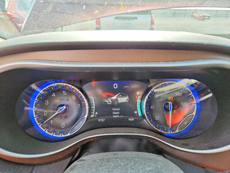 Продаж на аукціоні авто 2017 Chrysler Pacifica, vin: 2C4RC1EG4HR643981, номер лоту: 61579926