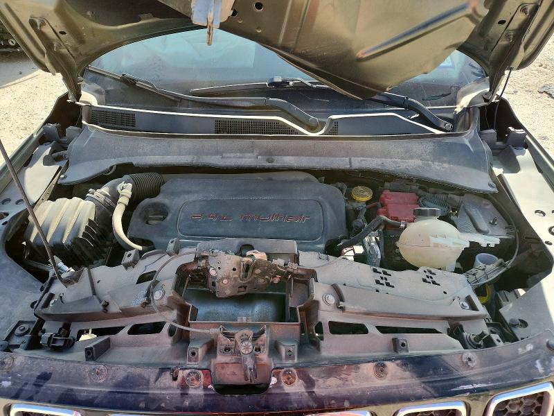 60373386 :رقم المزاد ، 3C4NJDBB8KT755220 vin ، 2019 Jeep Compass مزاد بيع
