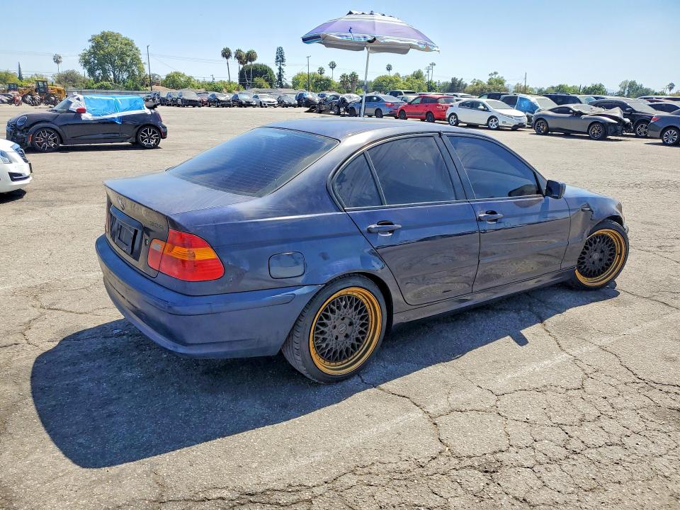 63535586 :رقم المزاد ، WBAAZ33453PH34381 vin ، 2003 Bmw 325 مزاد بيع