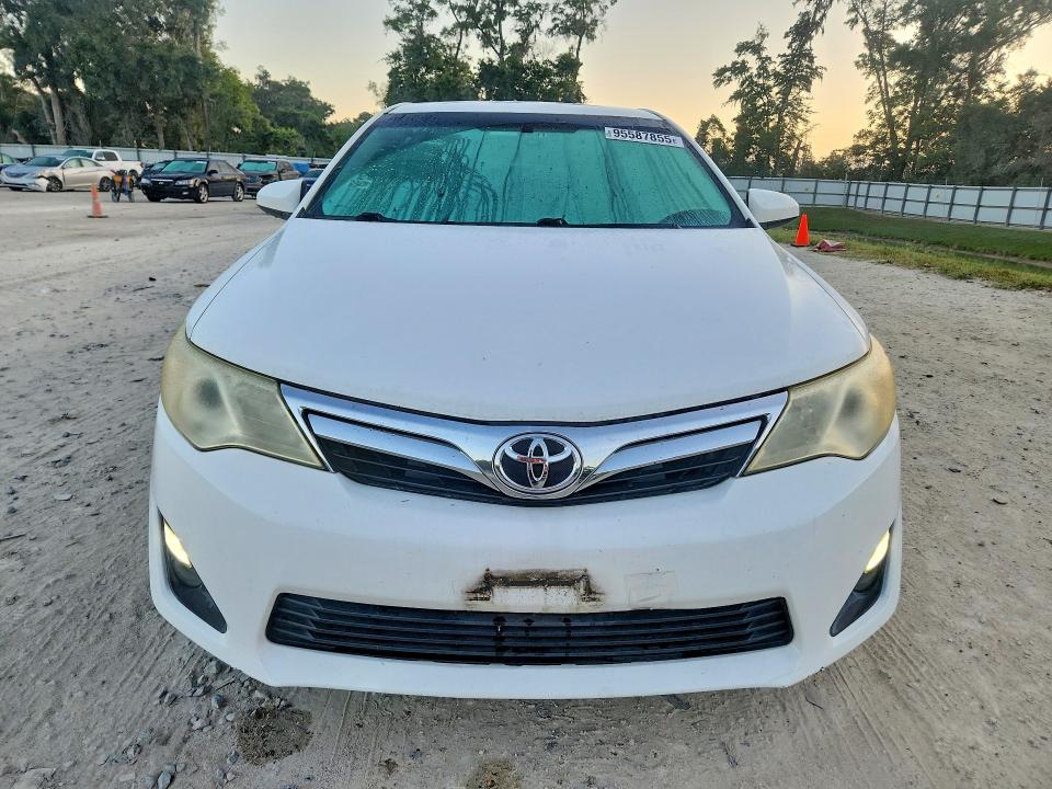 95587855 :رقم المزاد ، 4T1BF1FK1CU544232 vin ، 2012 Toyota Camry مزاد بيع