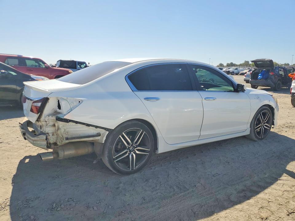 2017 Honda Accord მანქანა იყიდება აუქციონზე, vin: 1HGCR2F57HA193210, აუქციონის ნომერი: 62727036