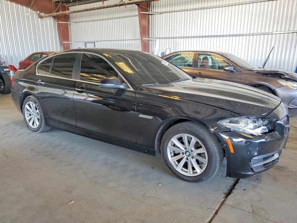 61049336 :رقم المزاد ، WBA5A5C51ED502021 vin ، 2014 Bmw 528 مزاد بيع