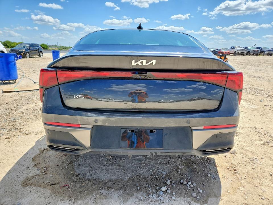 2025 Kia K5 მანქანა იყიდება აუქციონზე, vin: KNAG24J75S5316198, აუქციონის ნომერი: 60556406