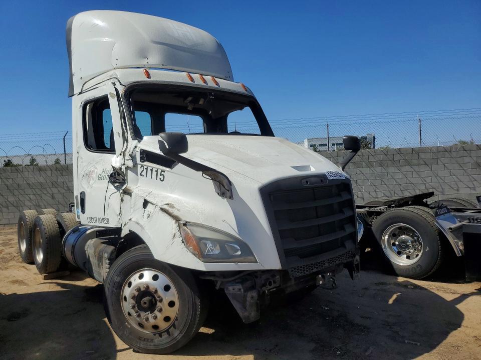 2021 Freightliner Cascadia 116 მანქანა იყიდება აუქციონზე, vin: 3AKJHTDV3MDMS8011, აუქციონის ნომერი: 62924626